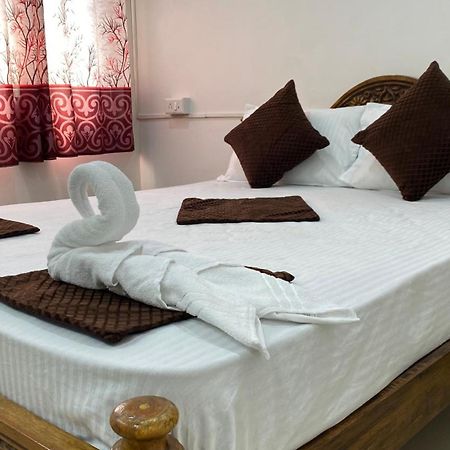 Hotel Kavieya Residency Pūrnānkuppam Exterior foto